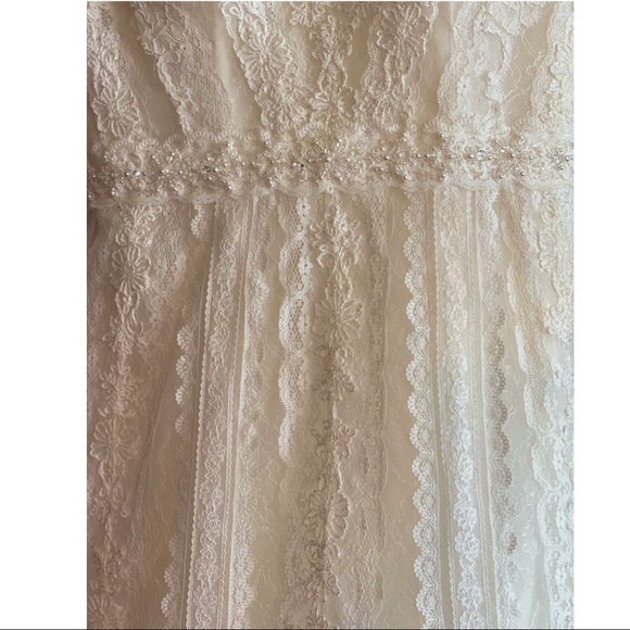 Symphony of Venus Wedding Dress - Picture 13 of 16